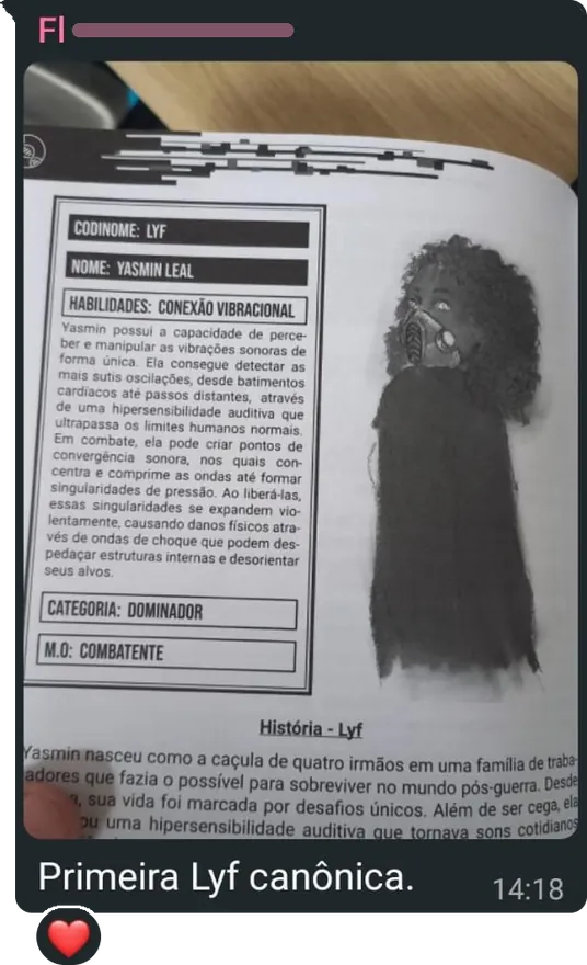 Mensagem com a foto da página da personagem Lyf no livro, e o texto: "Primeira Lyf canônica."